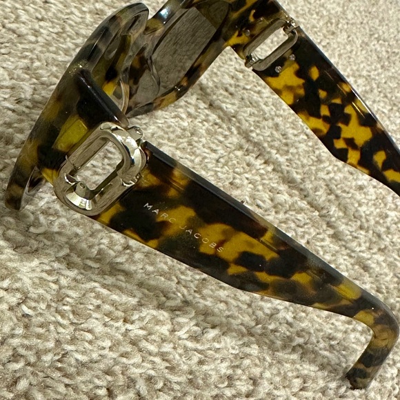 Women's Marc Jacobs Sunglasses - Picture 7 of 8